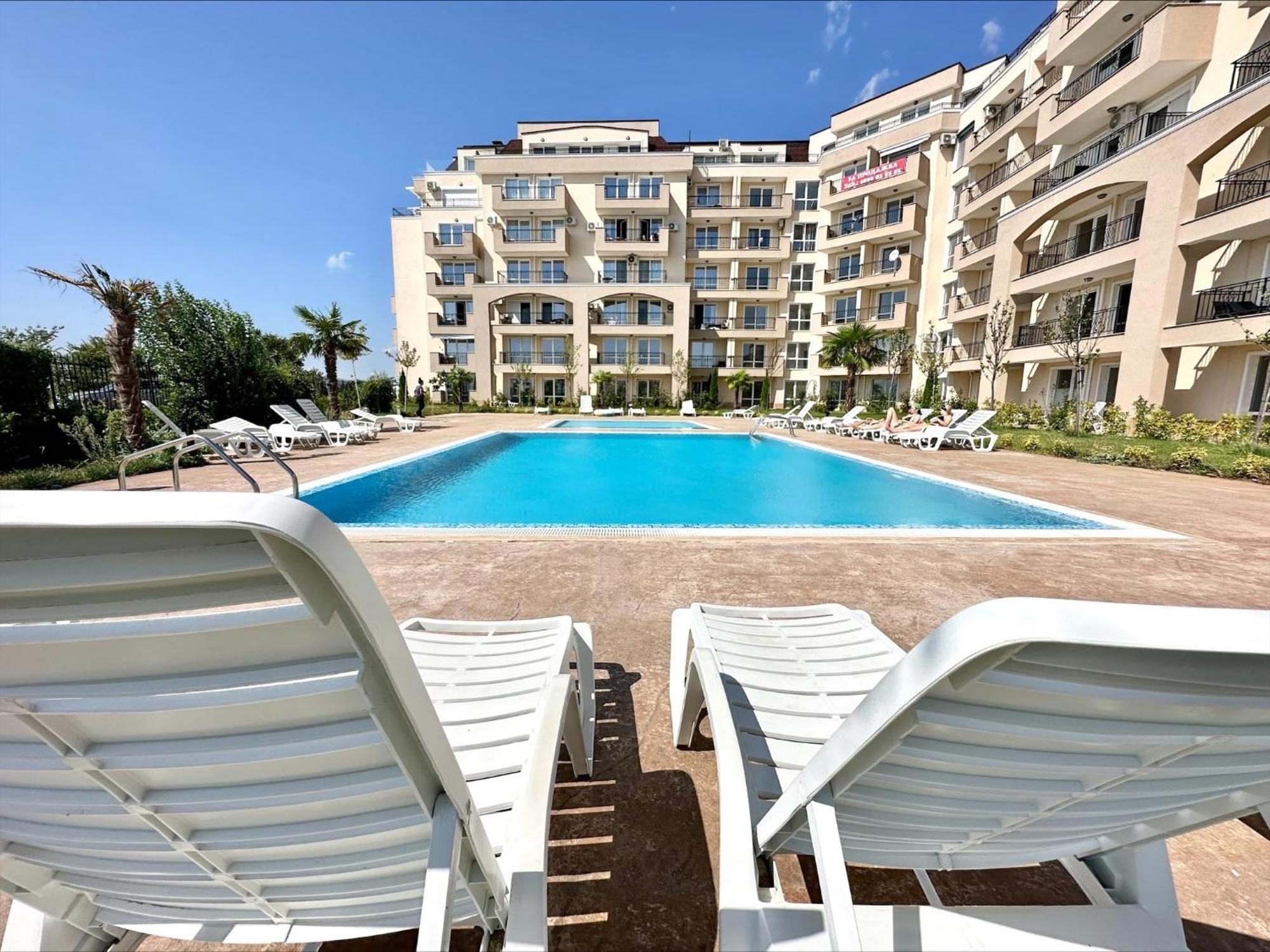 Ipanema Beach - Menada Apartments Sveti Vlas Bagian luar foto