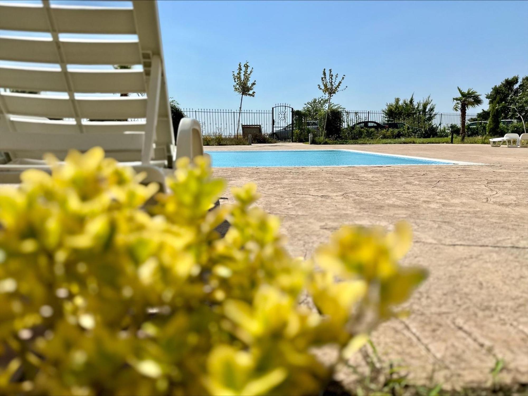 Ipanema Beach - Menada Apartments Sveti Vlas Bagian luar foto